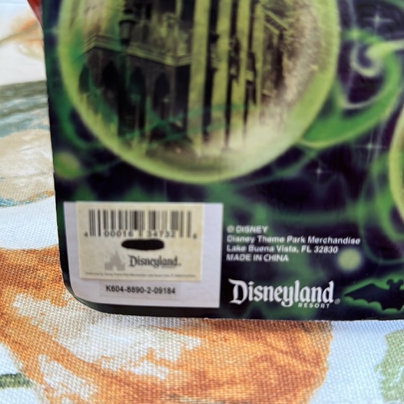 40TH Anniversary Haunted Mansion CARETAKER 👻 - Picture 7 of 8